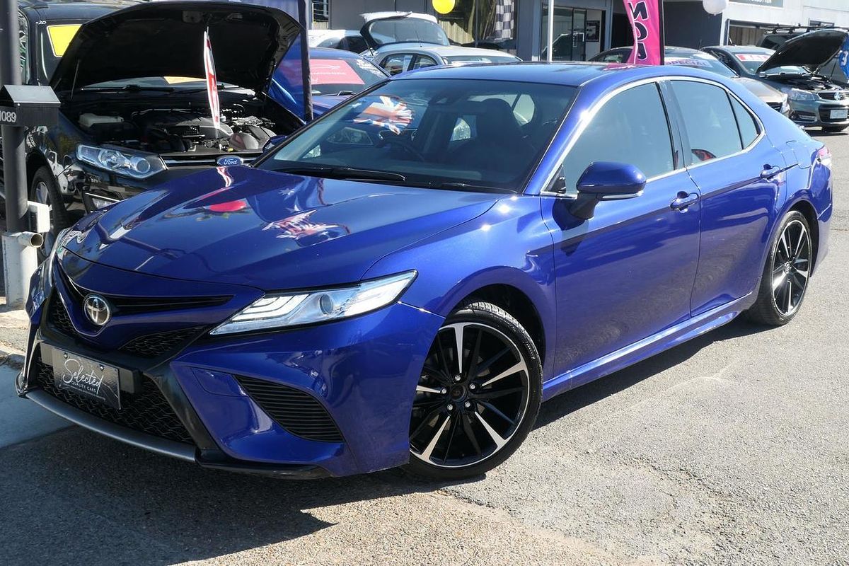2020 Toyota Camry SX GSV70R