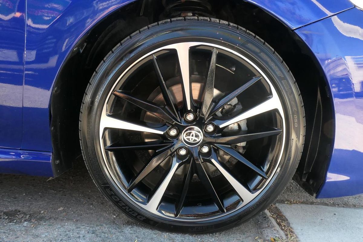 2020 Toyota Camry SX GSV70R