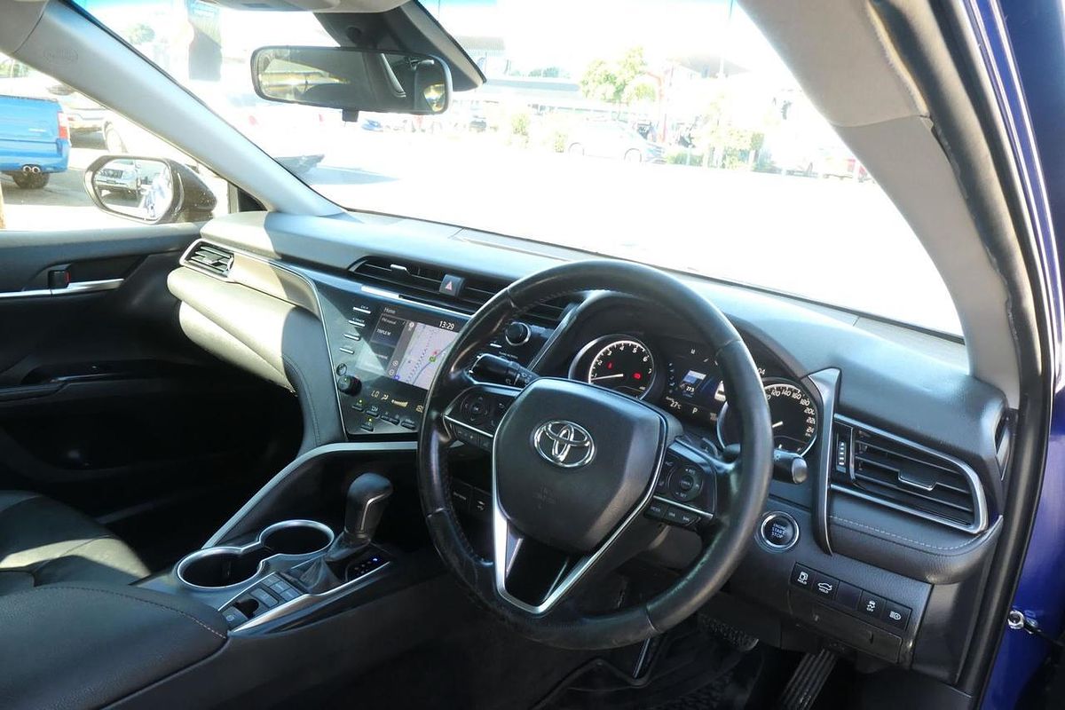 2020 Toyota Camry SX GSV70R