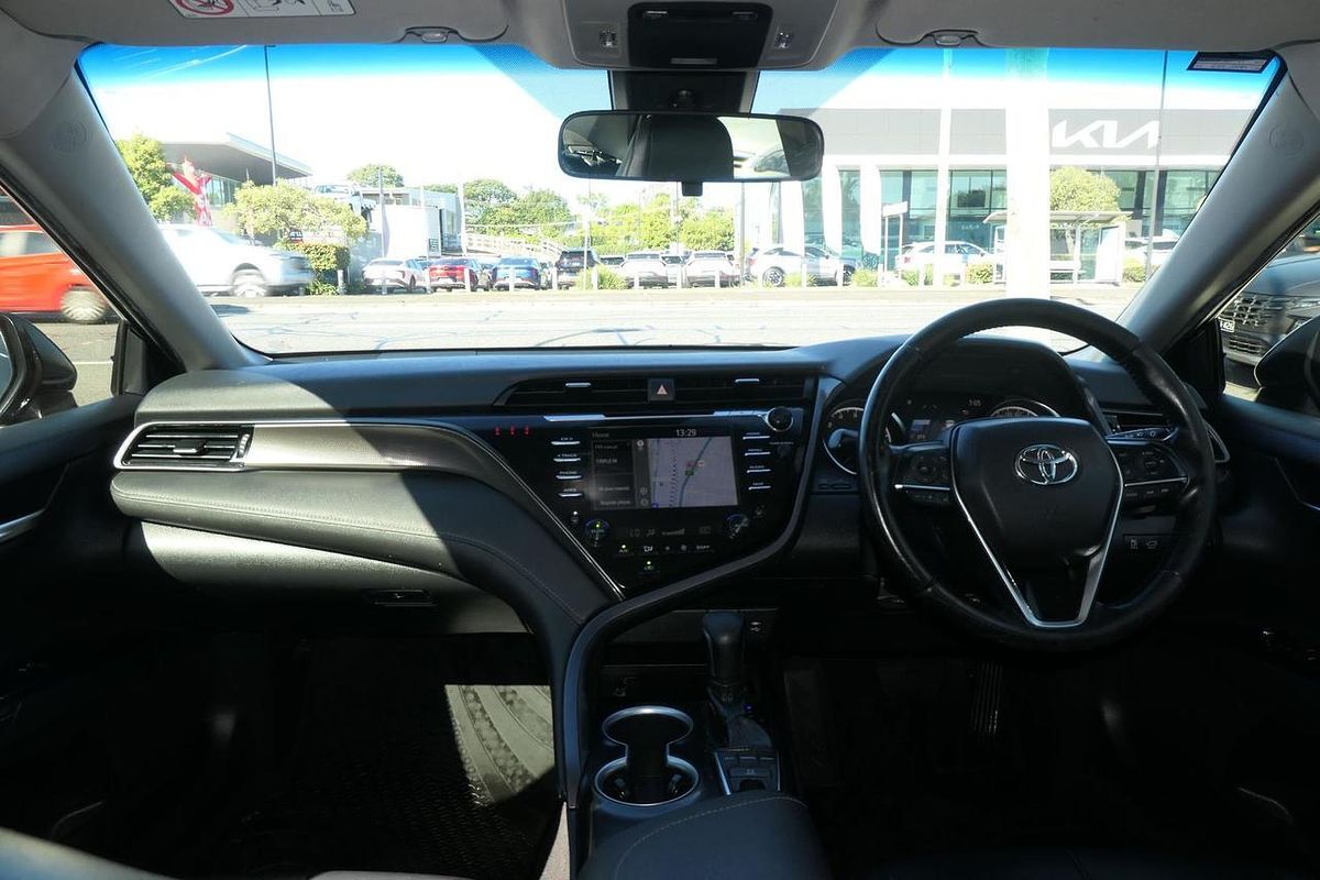 2020 Toyota Camry SX GSV70R
