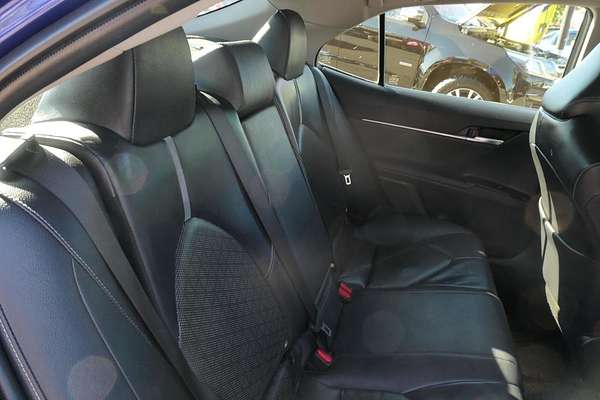 2020 Toyota Camry SX GSV70R