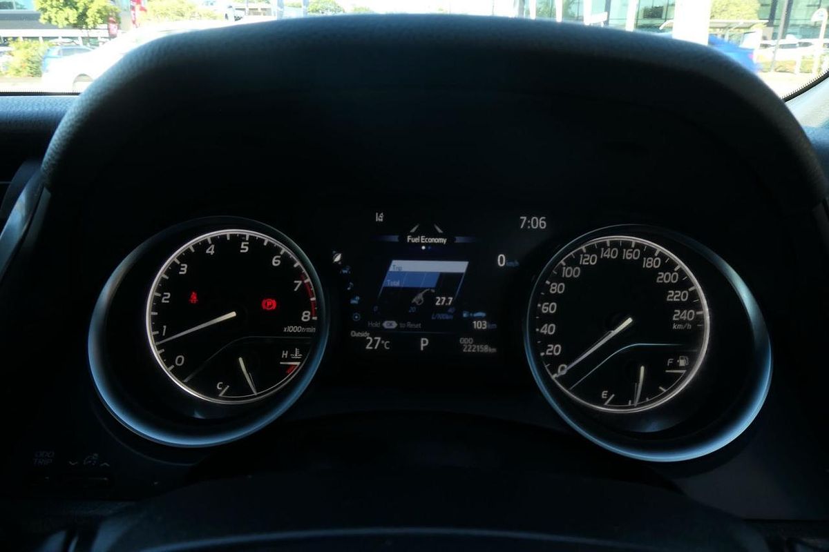 2020 Toyota Camry SX GSV70R