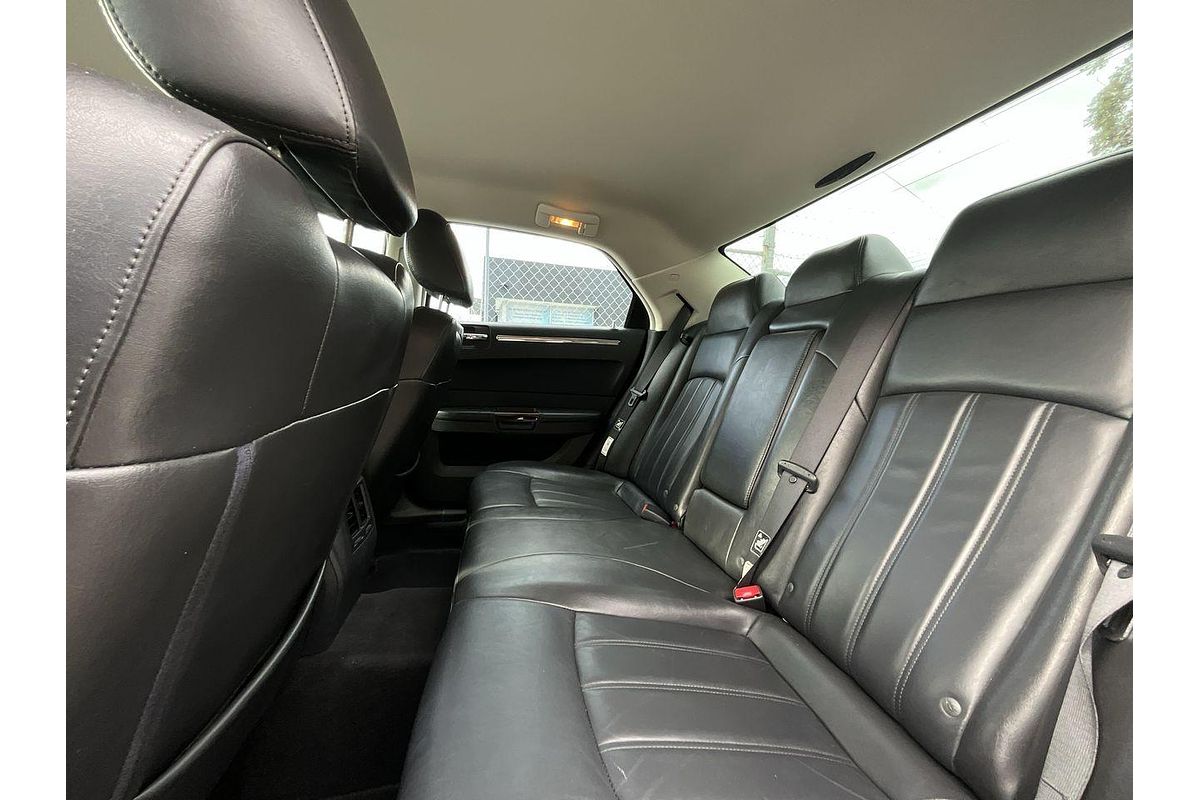 2011 Chrysler 300c HEMI