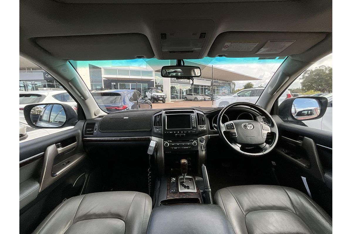 2007 Toyota Landcruiser Sahara UZJ200R