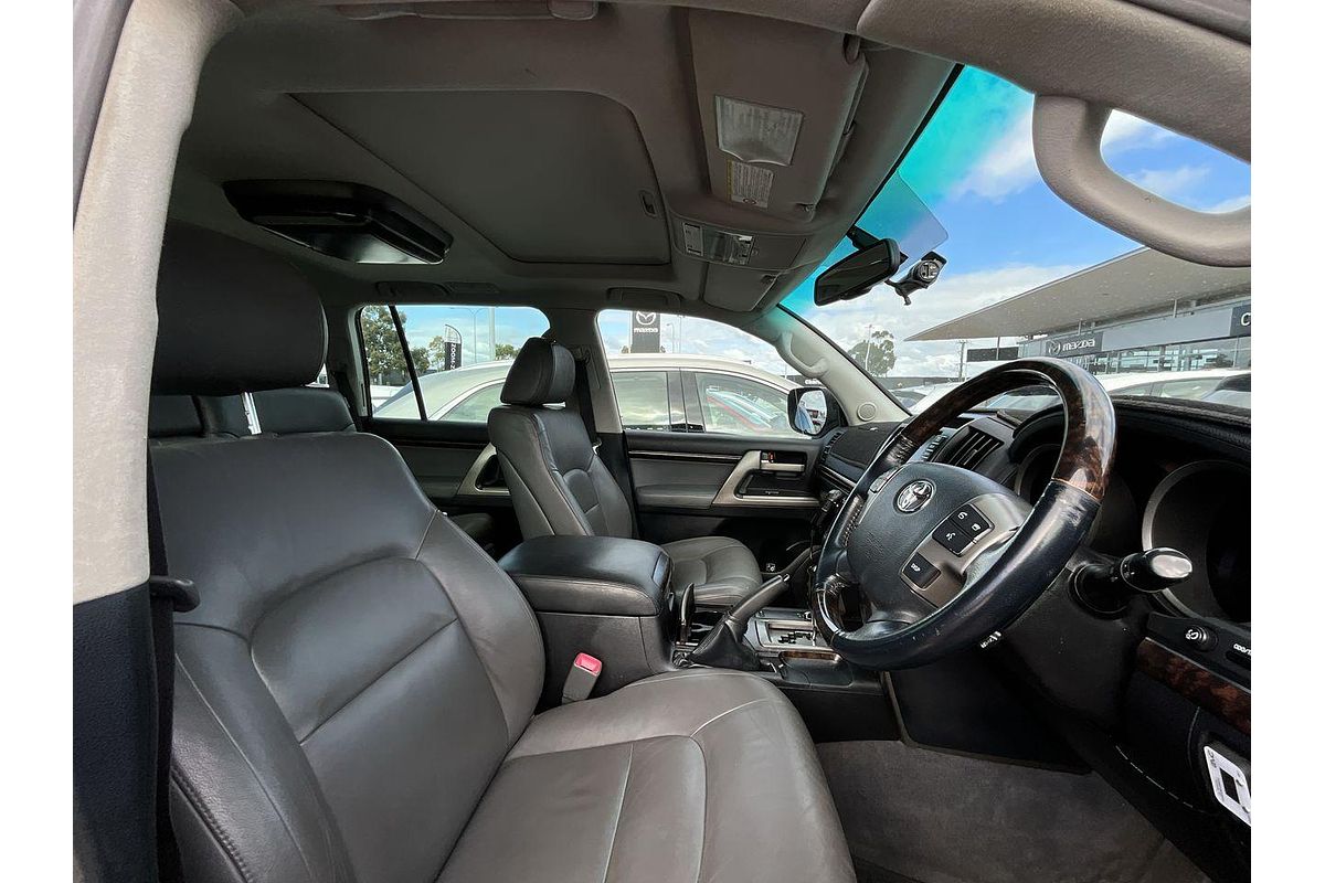 2007 Toyota Landcruiser Sahara UZJ200R