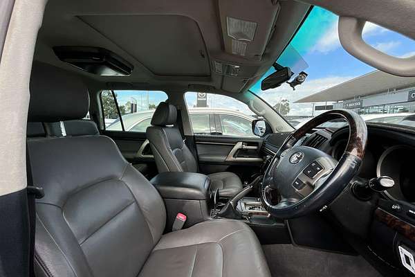 2007 Toyota Landcruiser Sahara UZJ200R