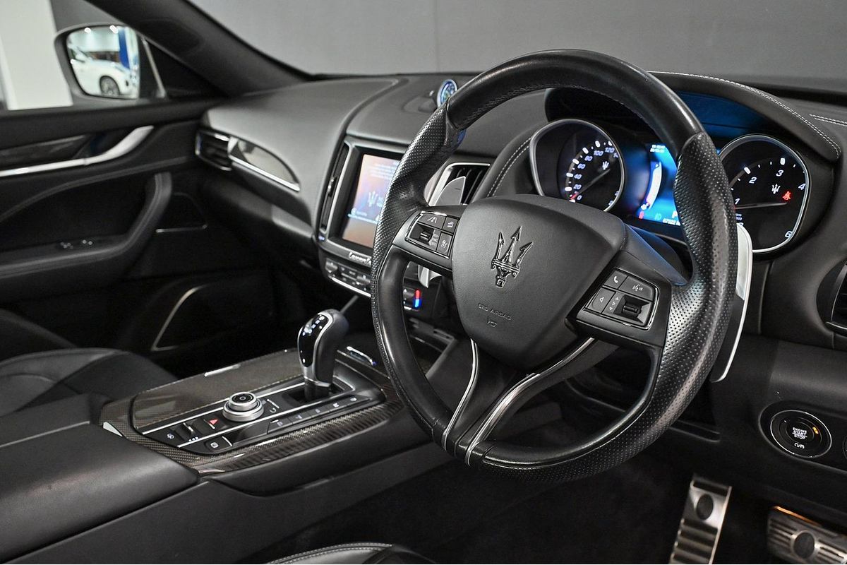 2017 Maserati Levante Sport M161