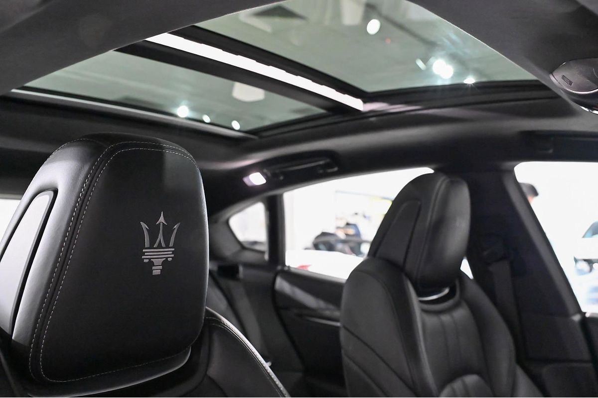 2017 Maserati Levante Sport M161