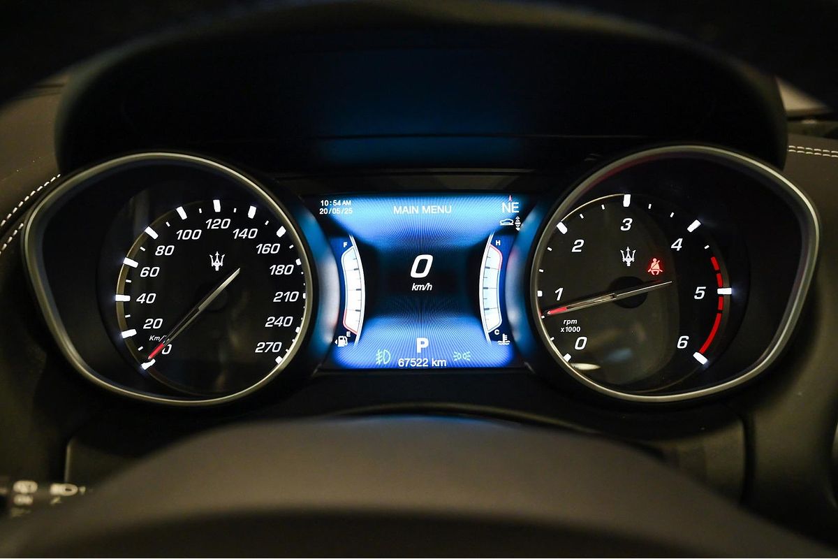 2017 Maserati Levante Sport M161