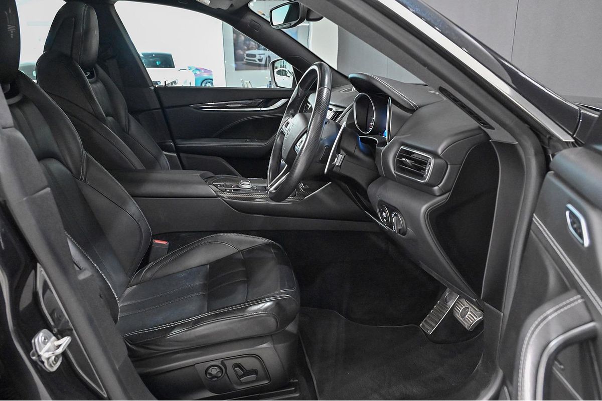 2017 Maserati Levante Sport M161