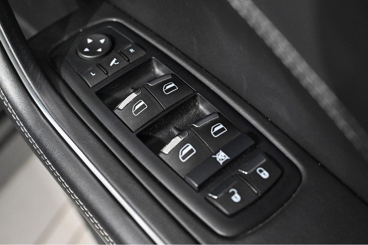 2017 Maserati Levante Sport M161