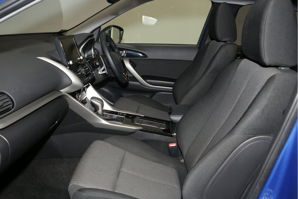 2024 Mitsubishi Outlander LS ZM
