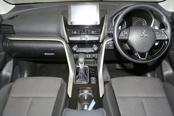 2024 Mitsubishi Outlander LS ZM