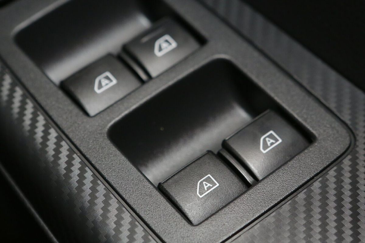 2024 Mitsubishi Outlander LS ZM
