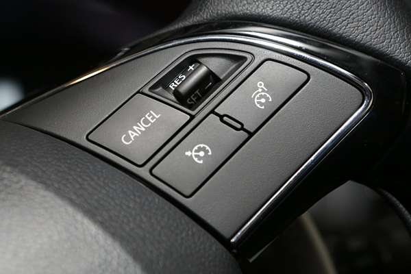 2024 Mitsubishi Outlander LS ZM
