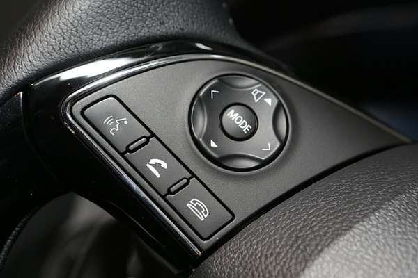 2024 Mitsubishi Outlander LS ZM