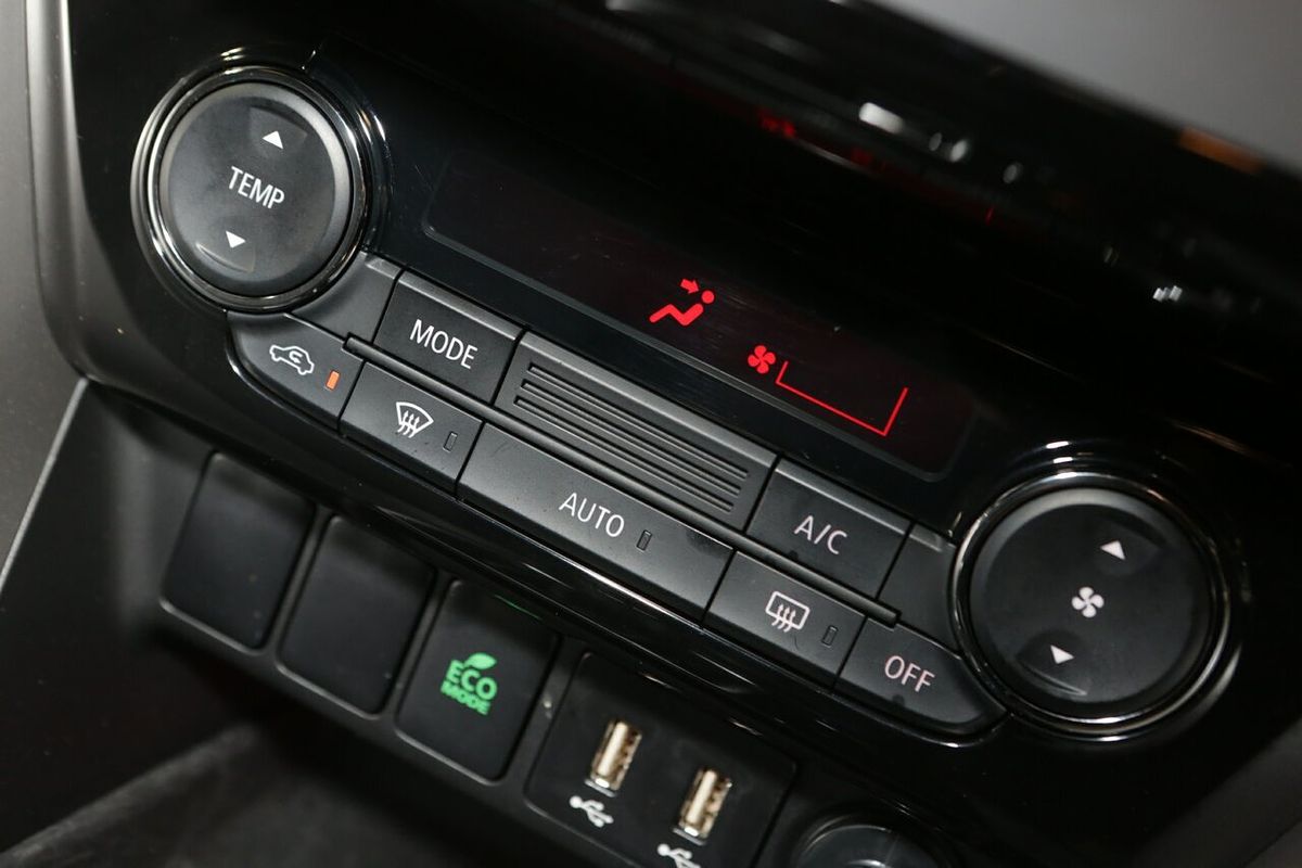 2024 Mitsubishi Outlander LS ZM