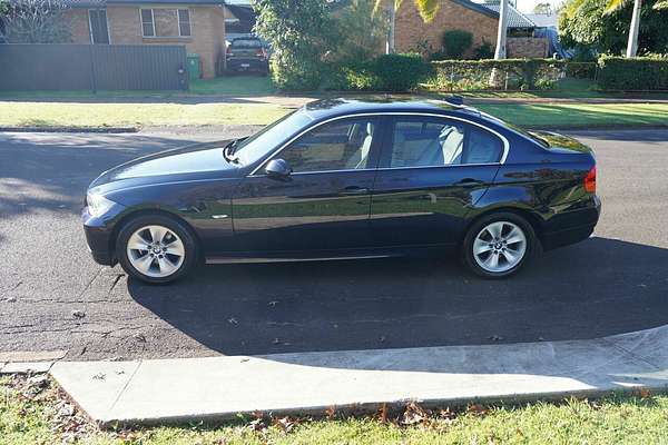 2008 BMW 323i E90 MY09