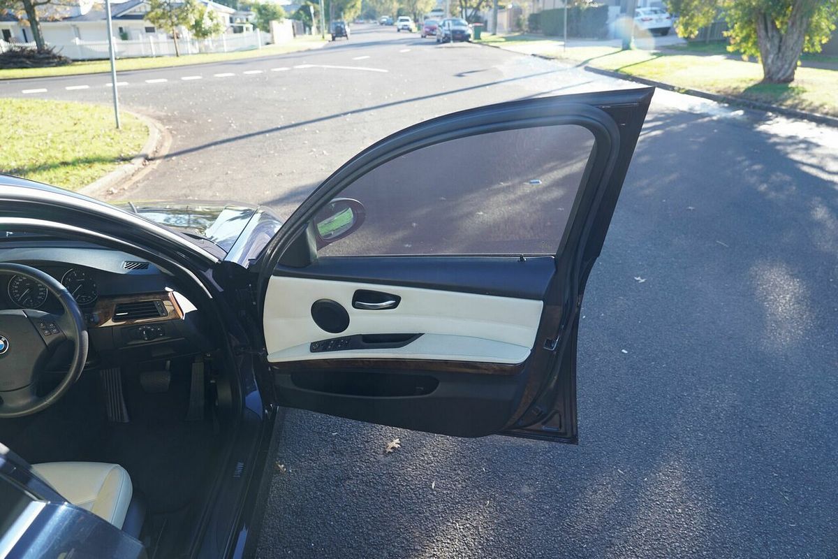 2008 BMW 323i E90 MY09