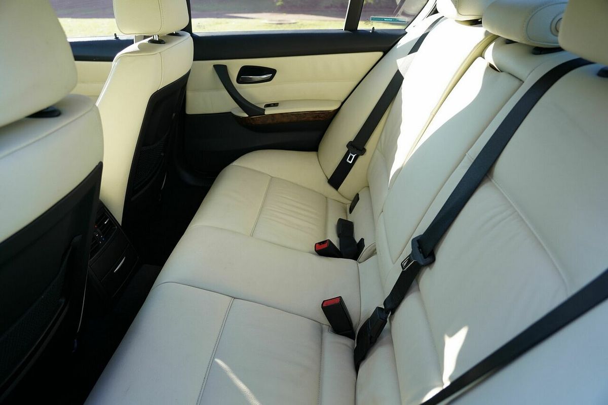 2008 BMW 323i E90 MY09