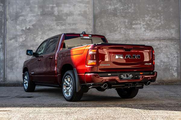 2024 RAM 1500 Laramie Sport RamBox DT 4X4 SWB