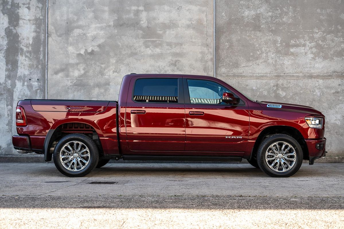 2024 RAM 1500 Laramie Sport RamBox DT 4X4 SWB