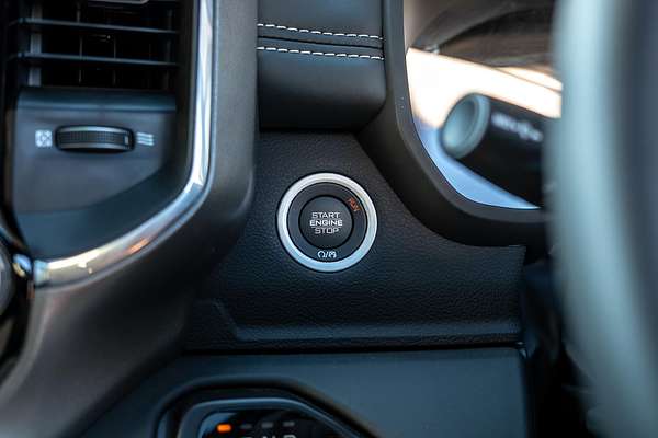 2024 RAM 1500 Laramie Sport RamBox DT 4X4 SWB