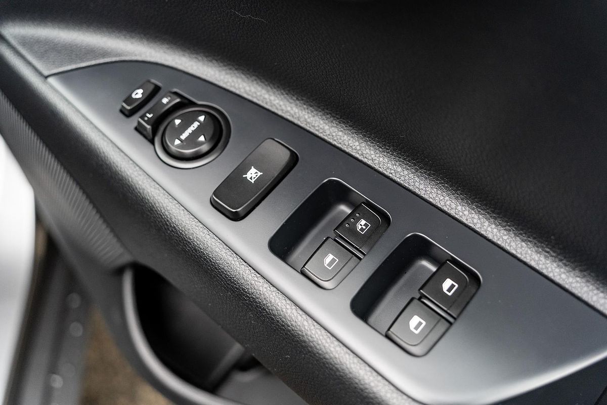 2024 Kia Stonic Sport YB