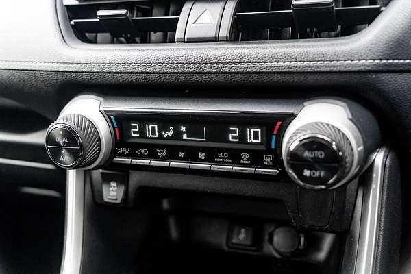 2020 Toyota RAV4 GXL AXAH54R