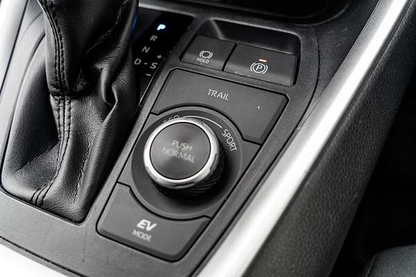 2020 Toyota RAV4 GXL AXAH54R