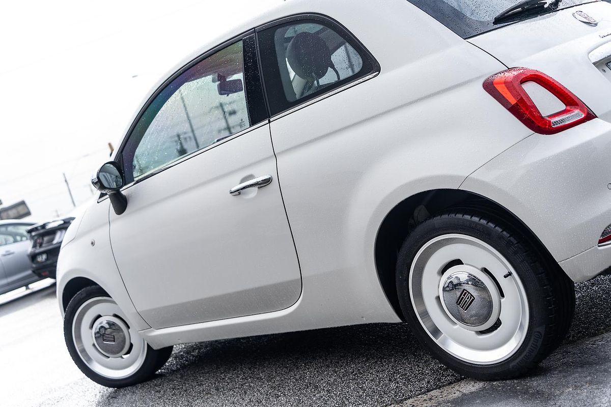 2017 Fiat 500 Anniversario Series 4