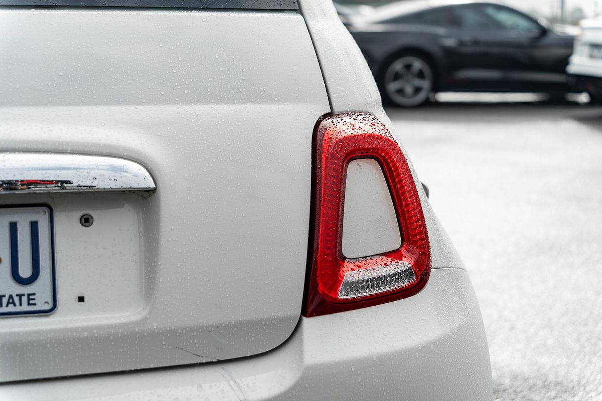 2017 Fiat 500 Anniversario Series 4