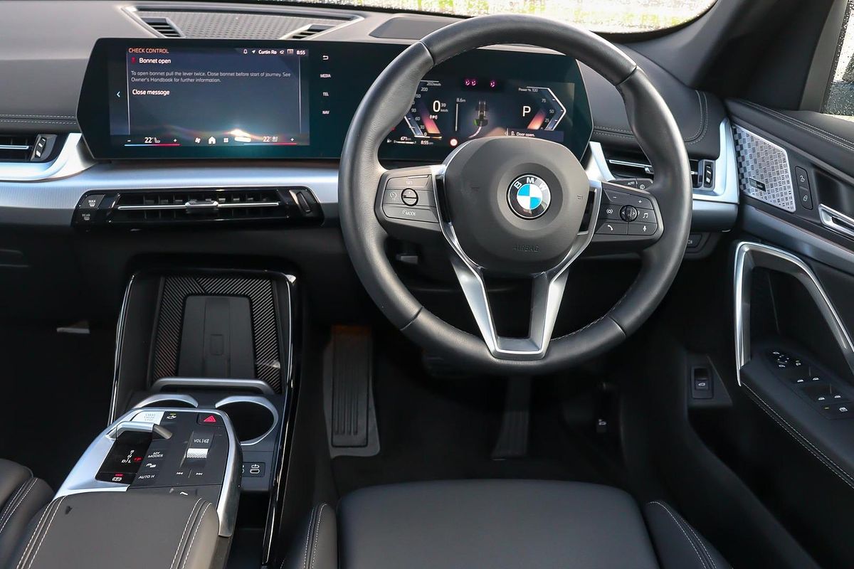 2024 BMW X1 sDrive18i U11
