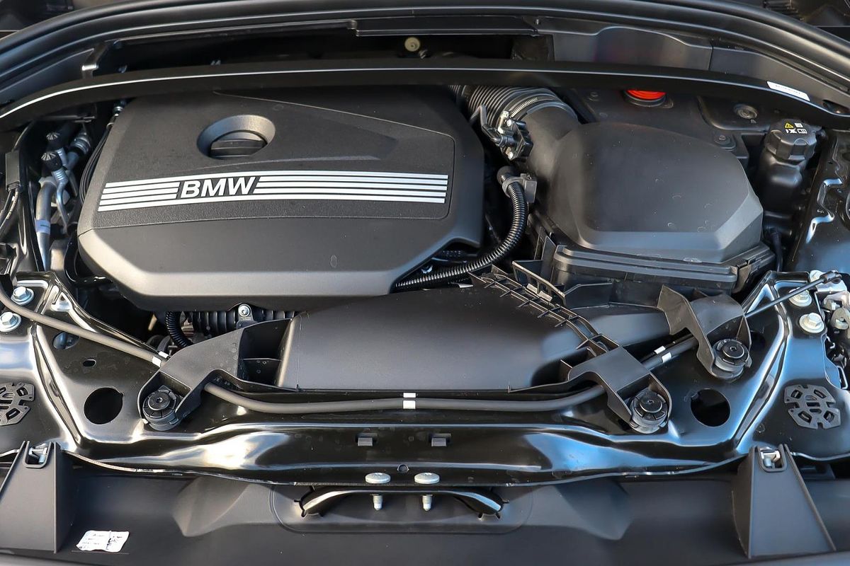 2024 BMW X1 sDrive18i U11