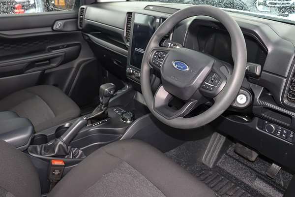 2025 Ford Ranger XL 4X4 2.0L