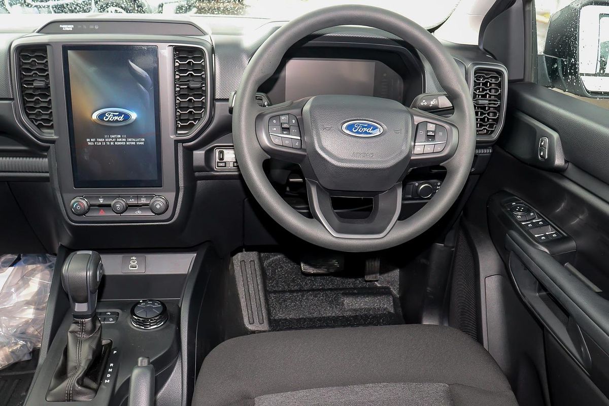 2025 Ford Ranger XL 4X4 2.0L