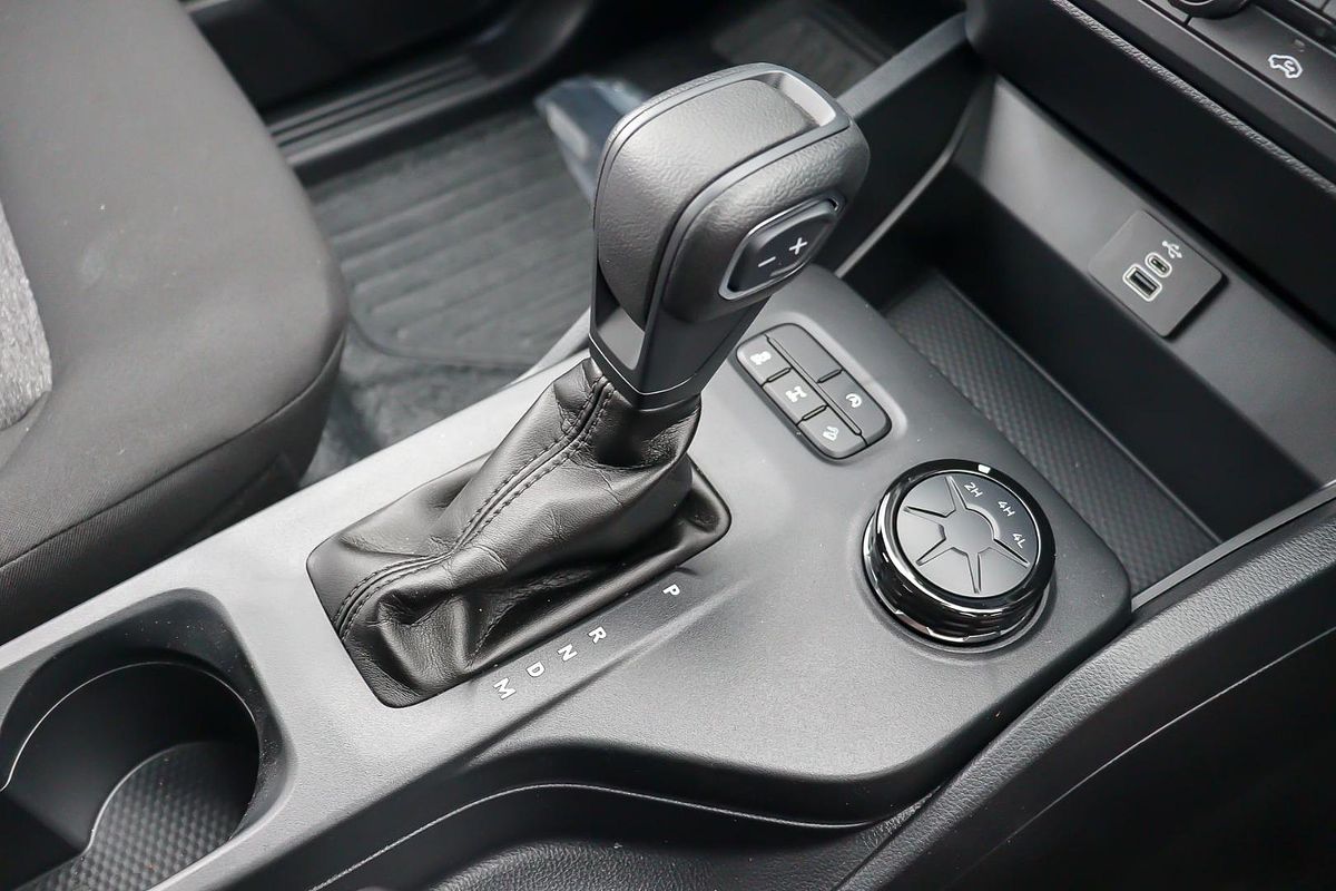 2025 Ford Ranger XL 4X4 2.0L