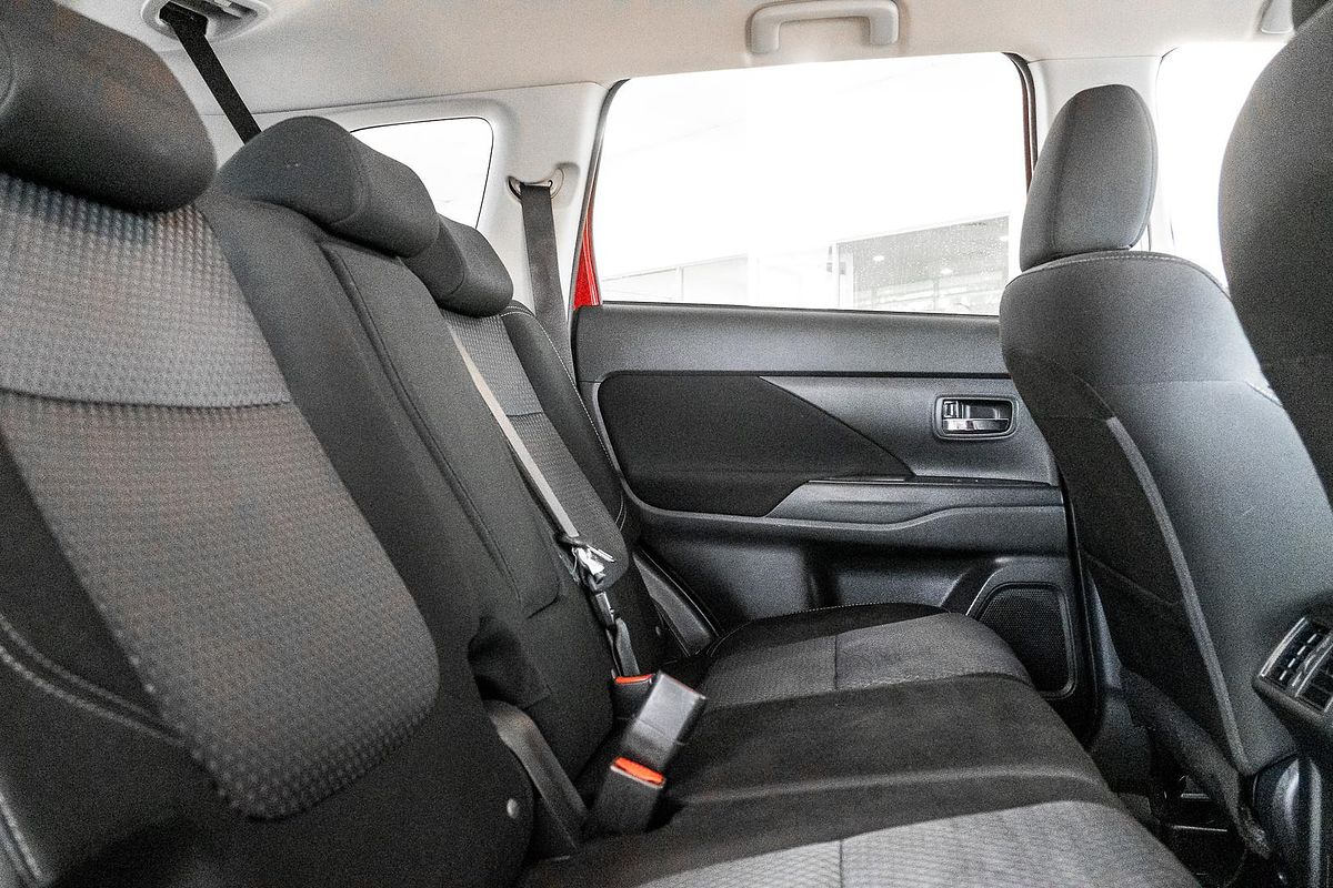 2018 Mitsubishi Outlander ES ZL