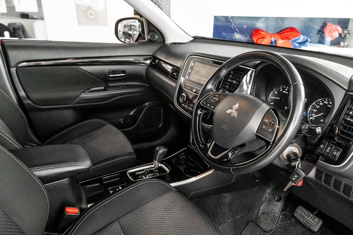 2018 Mitsubishi Outlander ES ZL