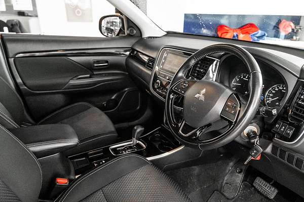 2018 Mitsubishi Outlander ES ZL