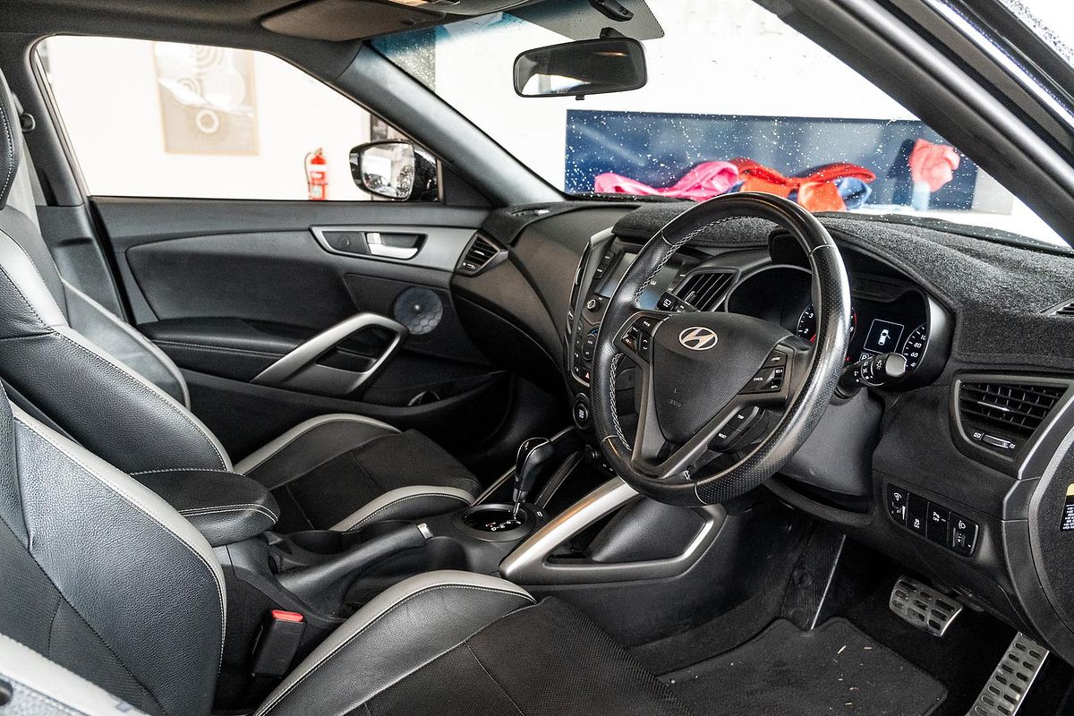 2016 Hyundai Veloster SR Turbo FS4 Series II