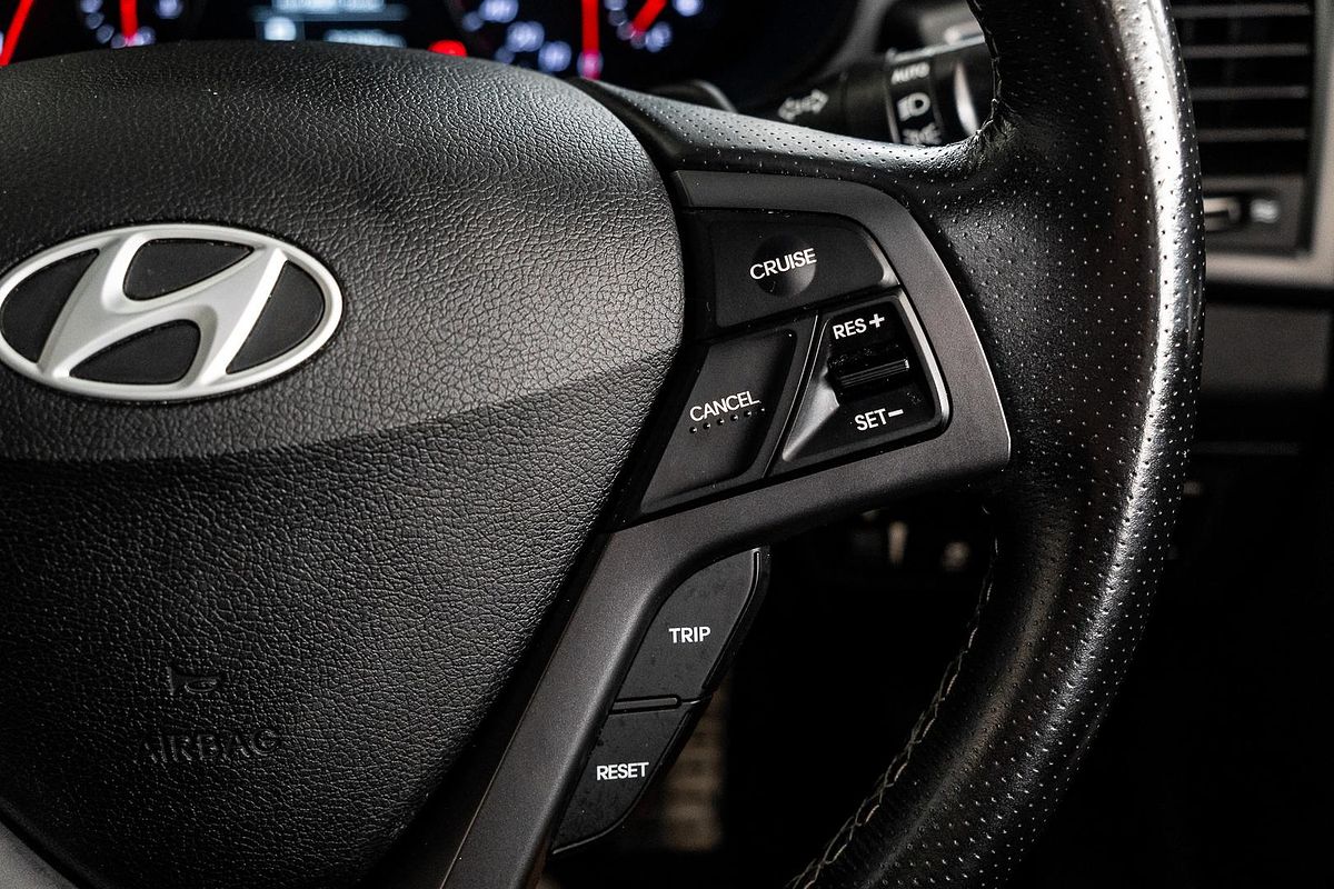 2016 Hyundai Veloster SR Turbo FS4 Series II