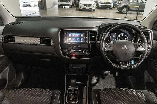 2017 Mitsubishi Outlander LS Safety Pack ZK