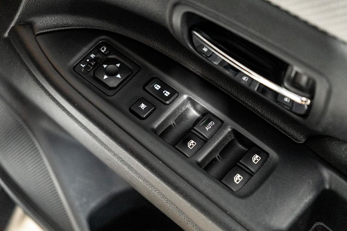 2017 Mitsubishi Outlander LS Safety Pack ZK