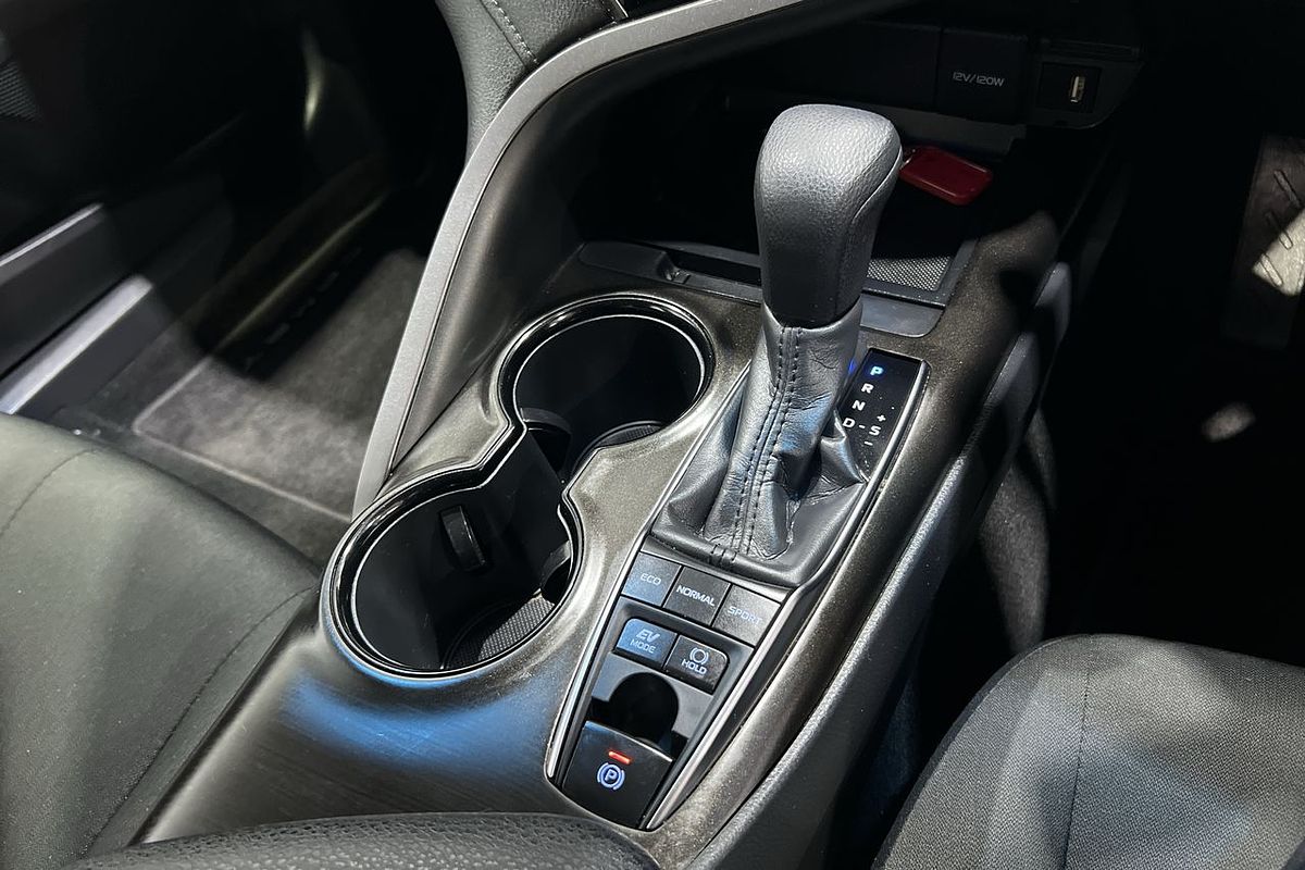 2024 Toyota Camry Ascent AXVH70R