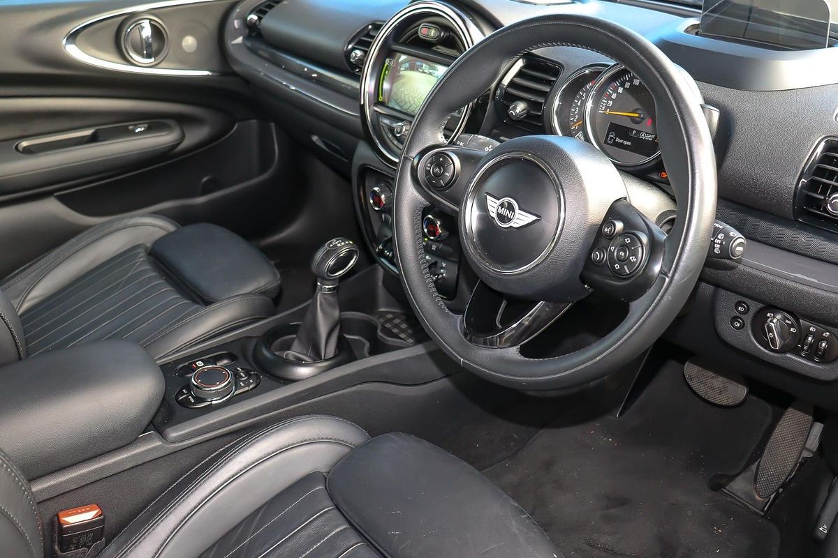 2015 MINI Clubman Cooper F54