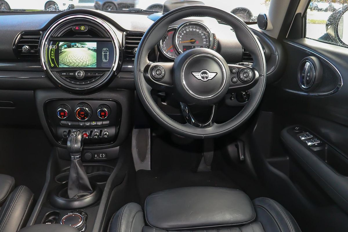 2015 MINI Clubman Cooper F54