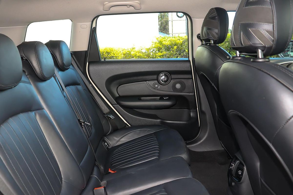 2015 MINI Clubman Cooper F54