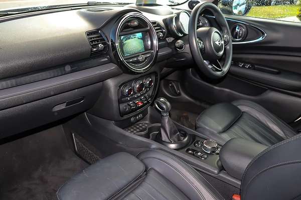 2015 MINI Clubman Cooper F54