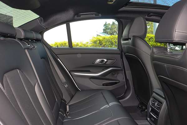 2023 BMW 3 Series 330i M Sport G20 LCI